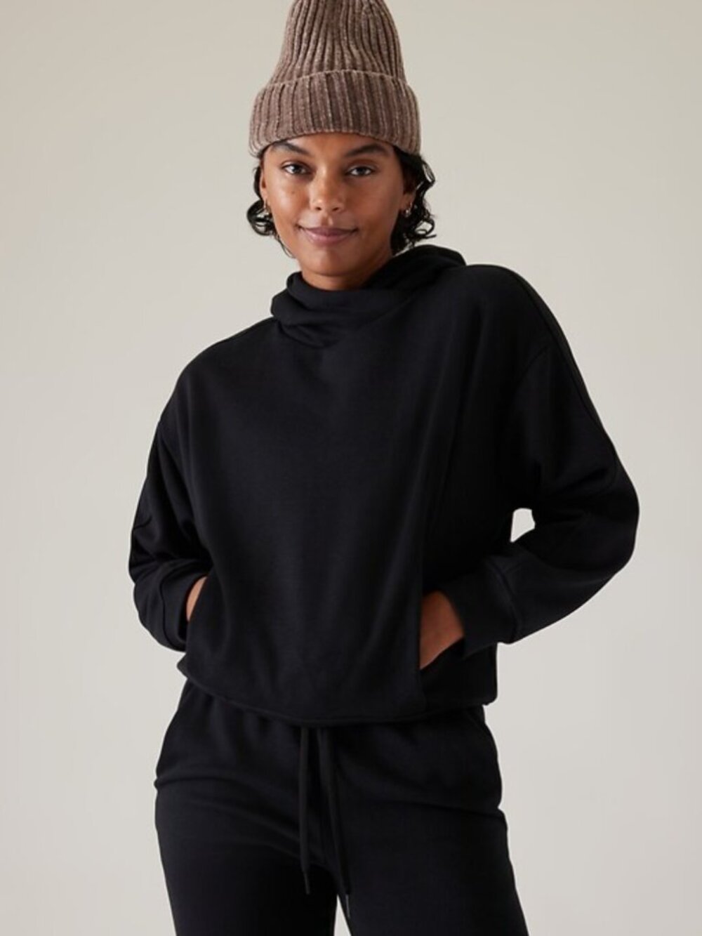 Athleta Cozy Karma Hoodie Sweatshirt in Black - L